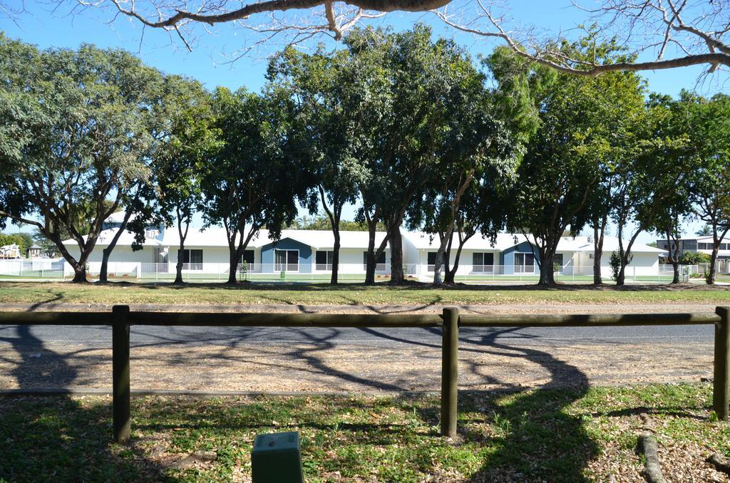 Beachside Boutique Motel Mackay Eksteriør bilde
